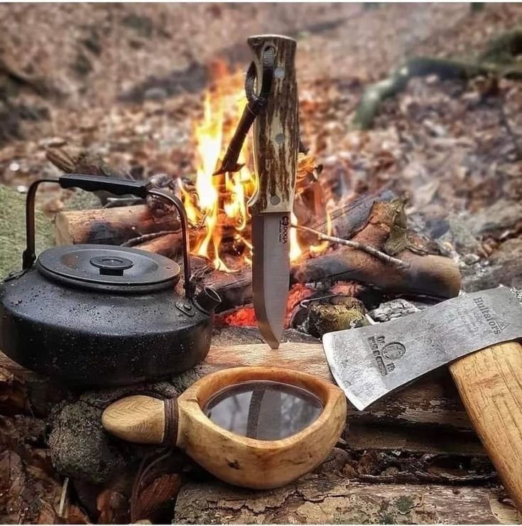 #bushcraft #gear #info #safety #survival #survive #survivalgear #outdoors #free-spirit #outdoorgirl #camping #roughing #backcountry #water #bush #forest #adventure #explorer (2)